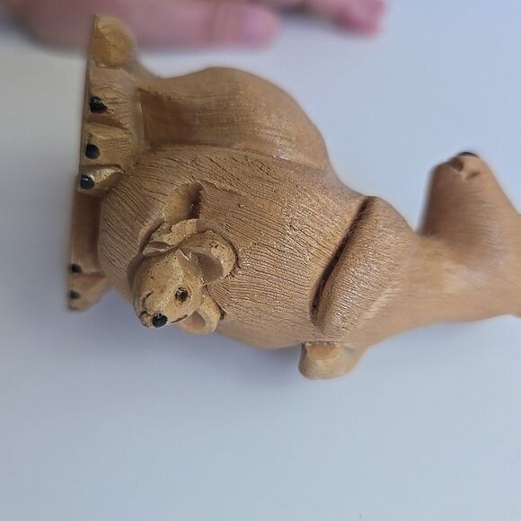 Artesania Rinconada Pottery Kangaroo w baby Wallaby Joey #165 Figurine Retired - Picture 3 of 9